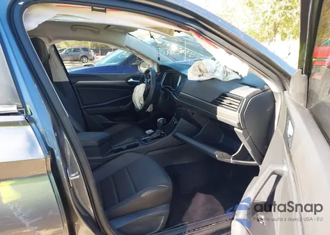 2021 Volkswagen Jetta 1.4T Sel from USA, damaged, VIN 3VWE57BU3MM037754